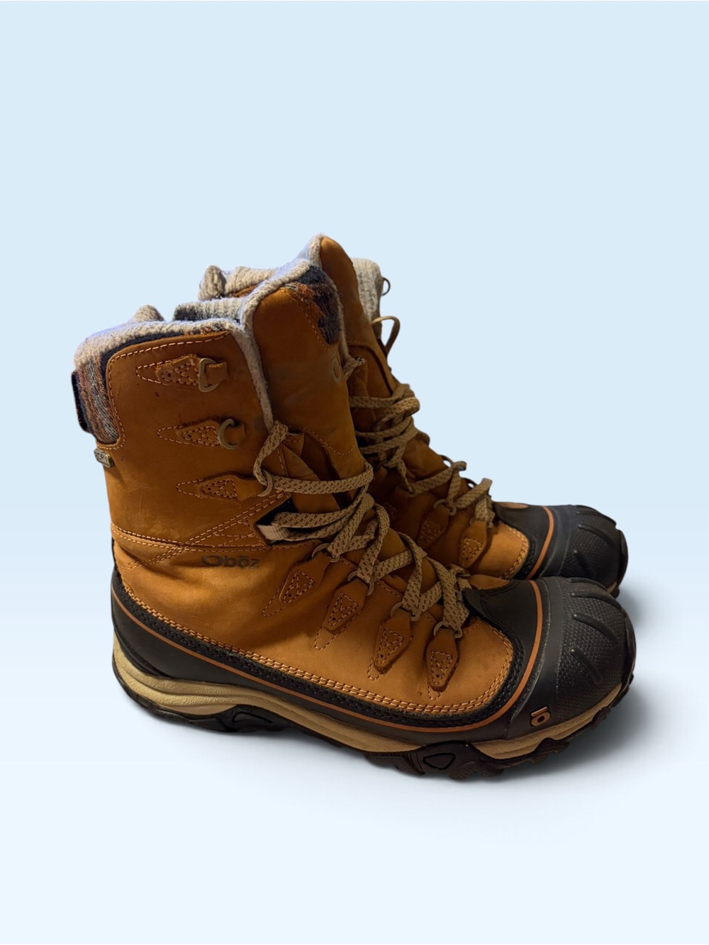 Oboz Women’s Tan Leather Waterproof Winter Boots size 8.